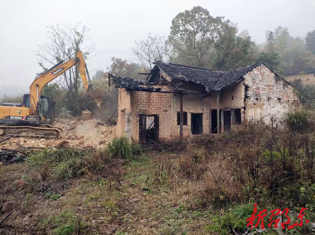邵东市简家陇镇：强化“空心房”治理  建设安全美丽新农村