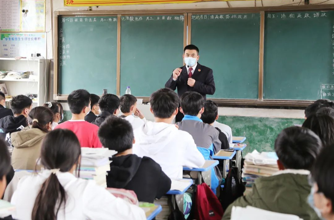 【利剑护蕾】邵东检察“法治课堂”又开讲啦