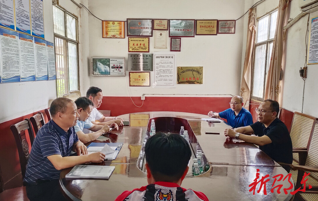 罗健康到联点企业开展“送政策、解难题、优服务”走访活动