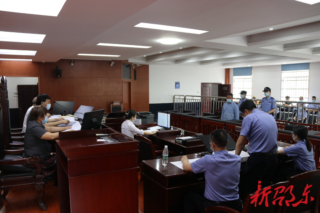 邵东市一三轮货车驾驶员因非法载客获刑