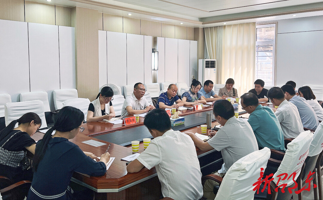 罗健康带队到堡面前乡调研