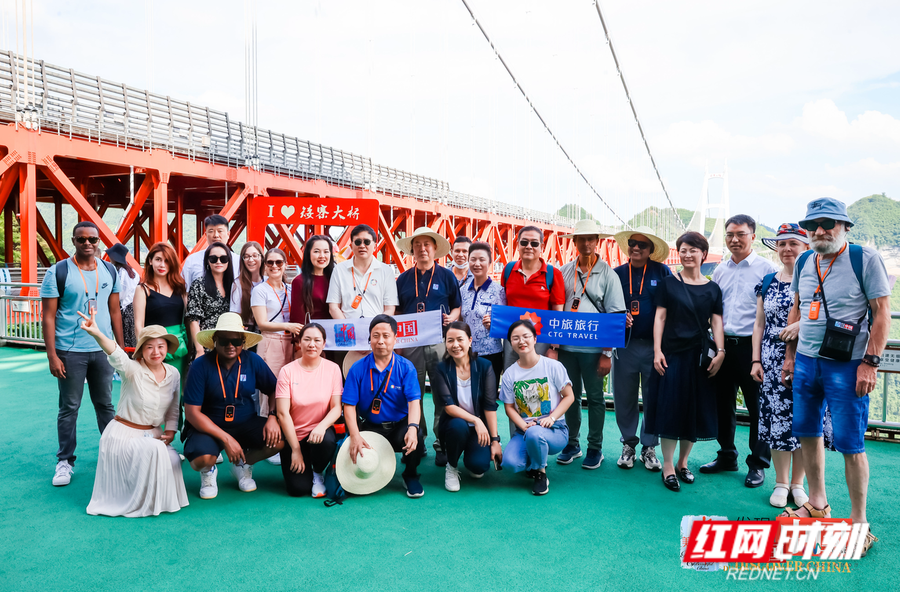 驻华外交官看湖南①丨“凤凰古城是中国人的童话世界”