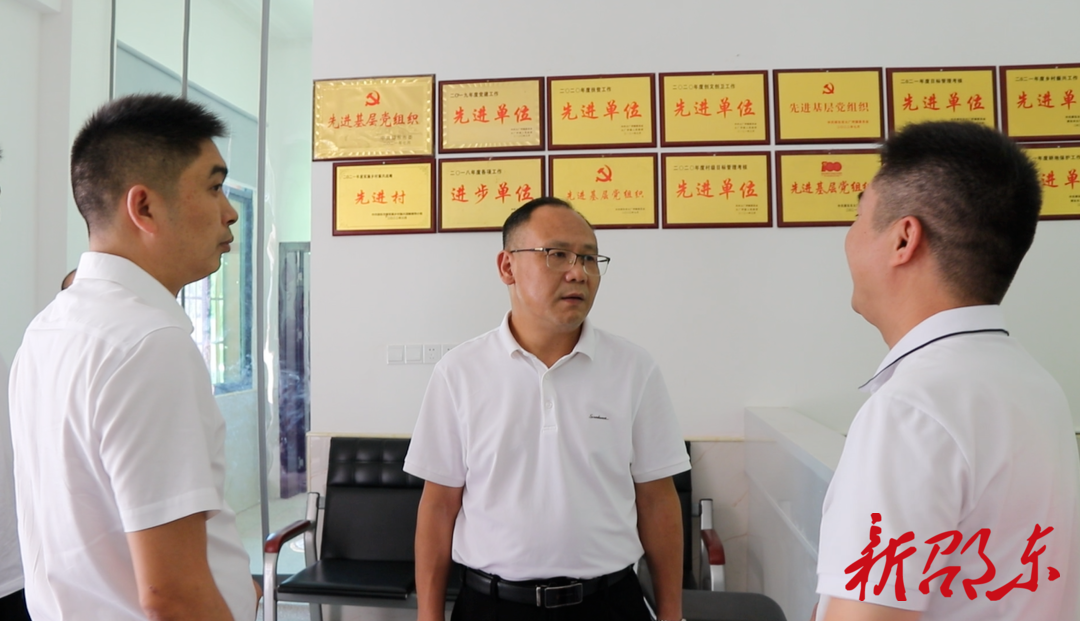 罗健康到火厂坪镇调研指导乡村振兴工作