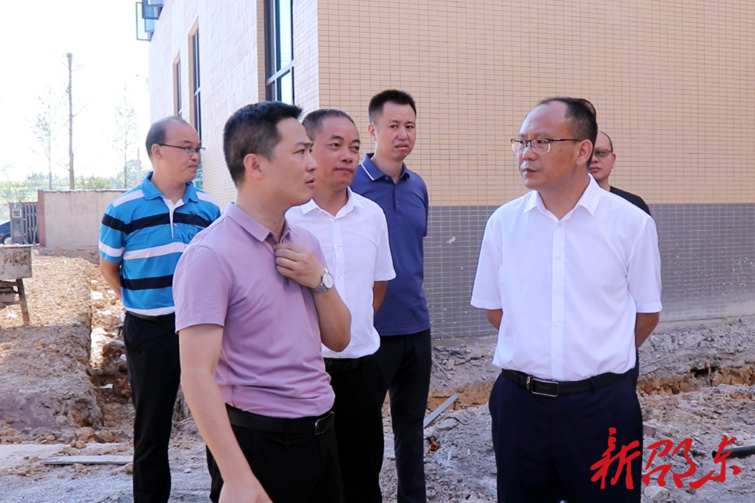 罗健康牵头召开中医药产业项目建设现场办公会