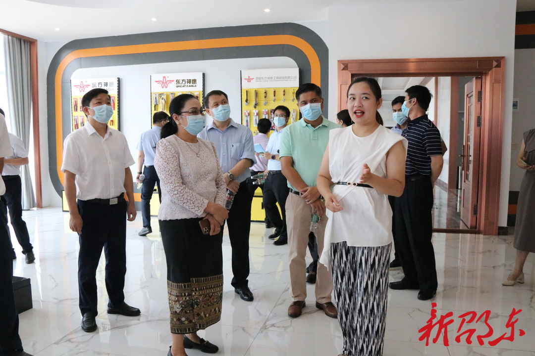 老挝驻华大使坎葆·恩塔万来邵东考察访问