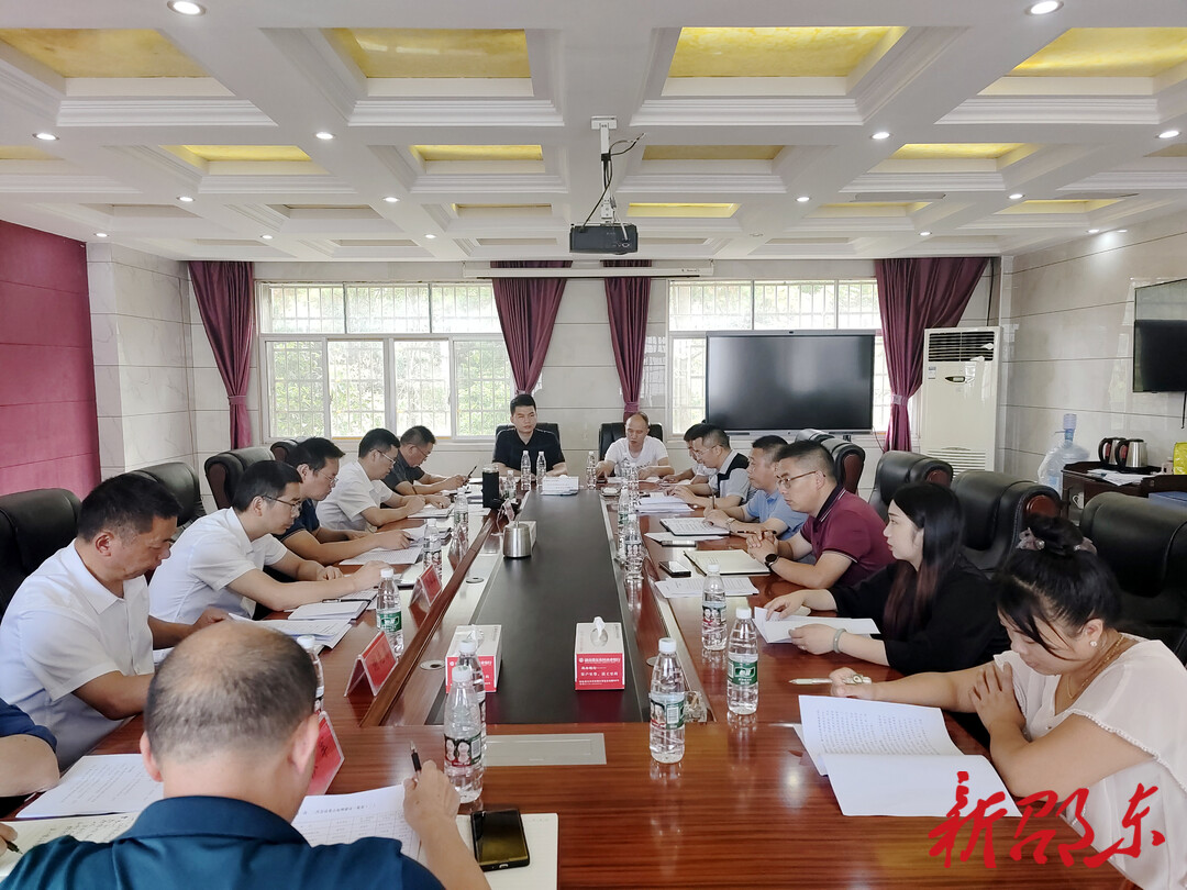 黄负平带队到九龙岭镇开展信访老案调处暨代表建议督办工作