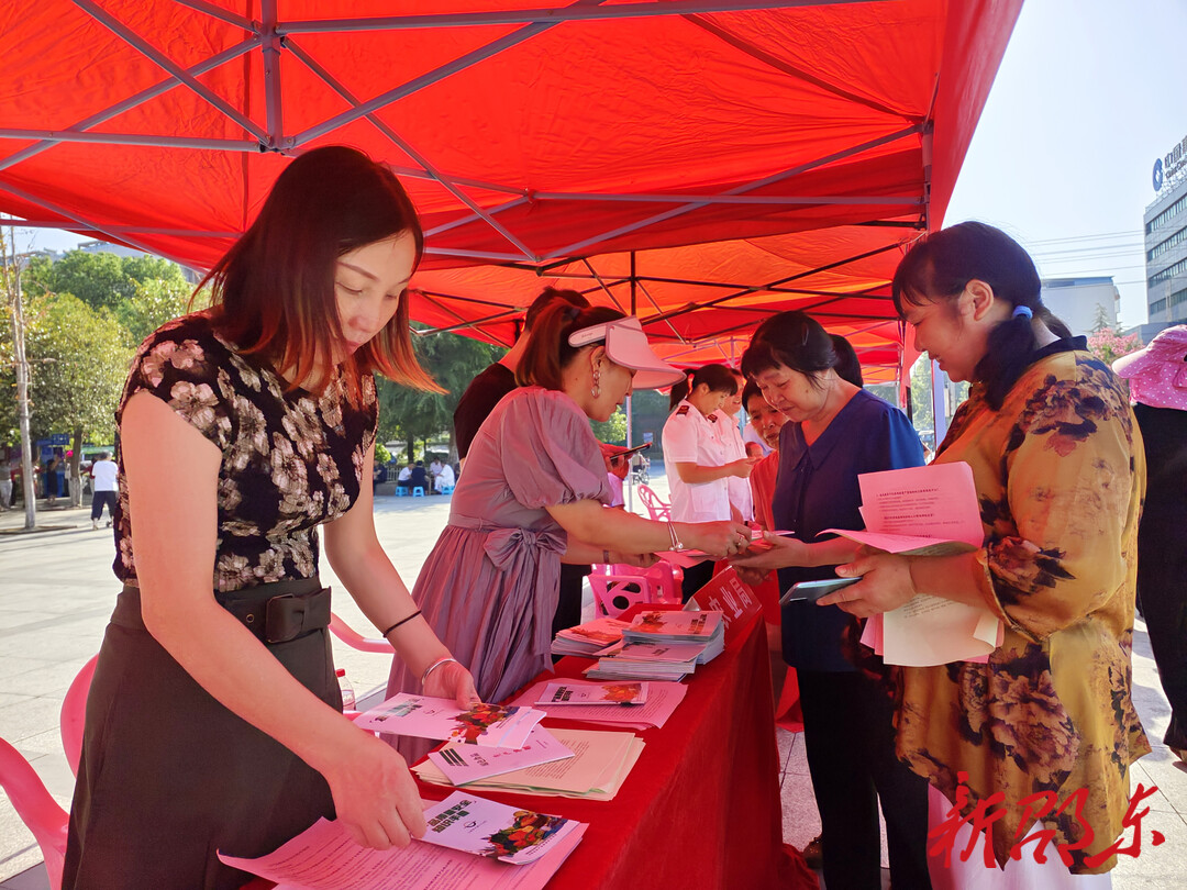 邵东市开展2022年食品安全宣传周咨询宣传活动