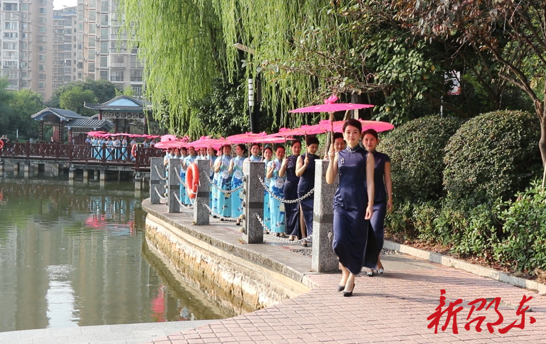 邵东市：别开生面旗袍秀 倡导文明新风尚