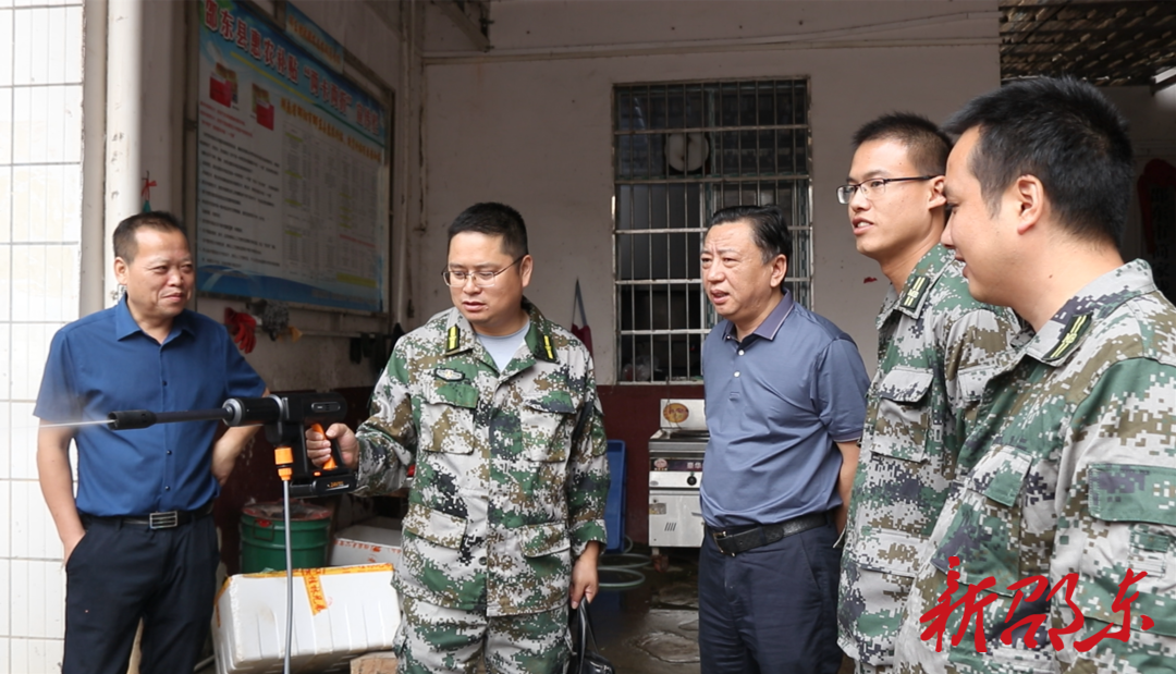 周玉凡到乡镇调研督导森林防火工作