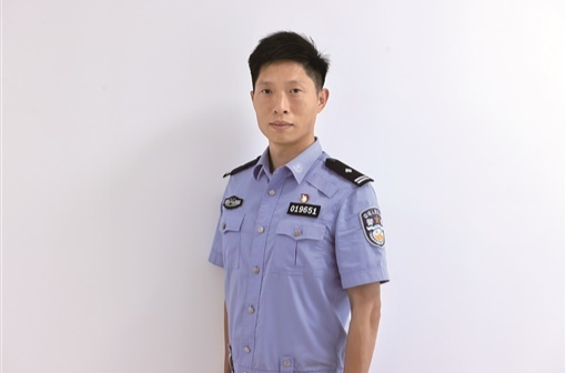 二十大代表风采丨安志：武能徒手夺刃，文能巧解“麻纱”