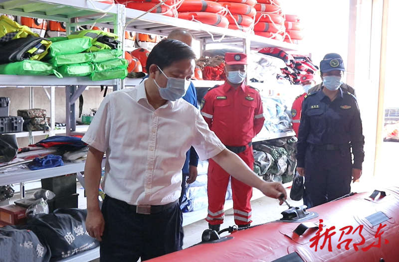 李国军看望慰问公益应急救援队