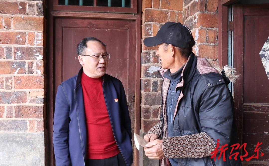 新春走基层·我们在一线 | 罗健康走访慰问困难群众、老党员和专家人才