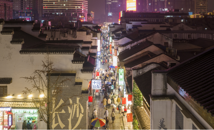 夜间经济澎湃城市活力