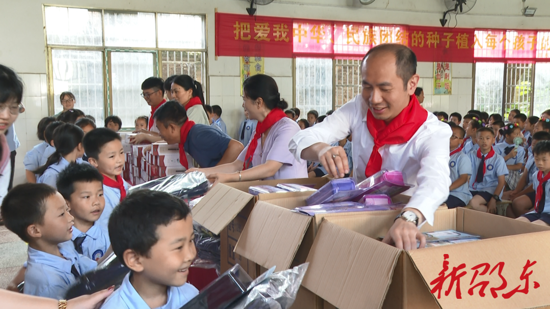 邵东市总工会开展“六一”关爱外出务工人员子女活动