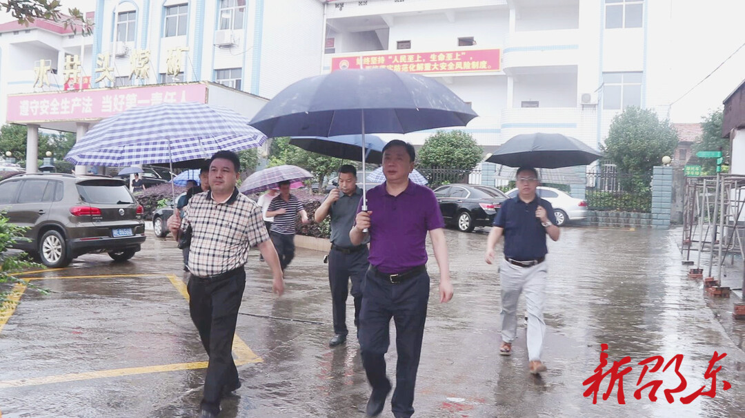 【人人讲安全 个个会应急】周玉凡到牛马司镇、黑田铺镇督查安全生产和道路交通安全工作