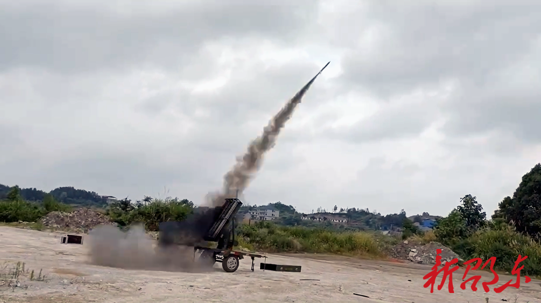 追云逐雨催甘霖 邵东市气象局开展人工增雨作业