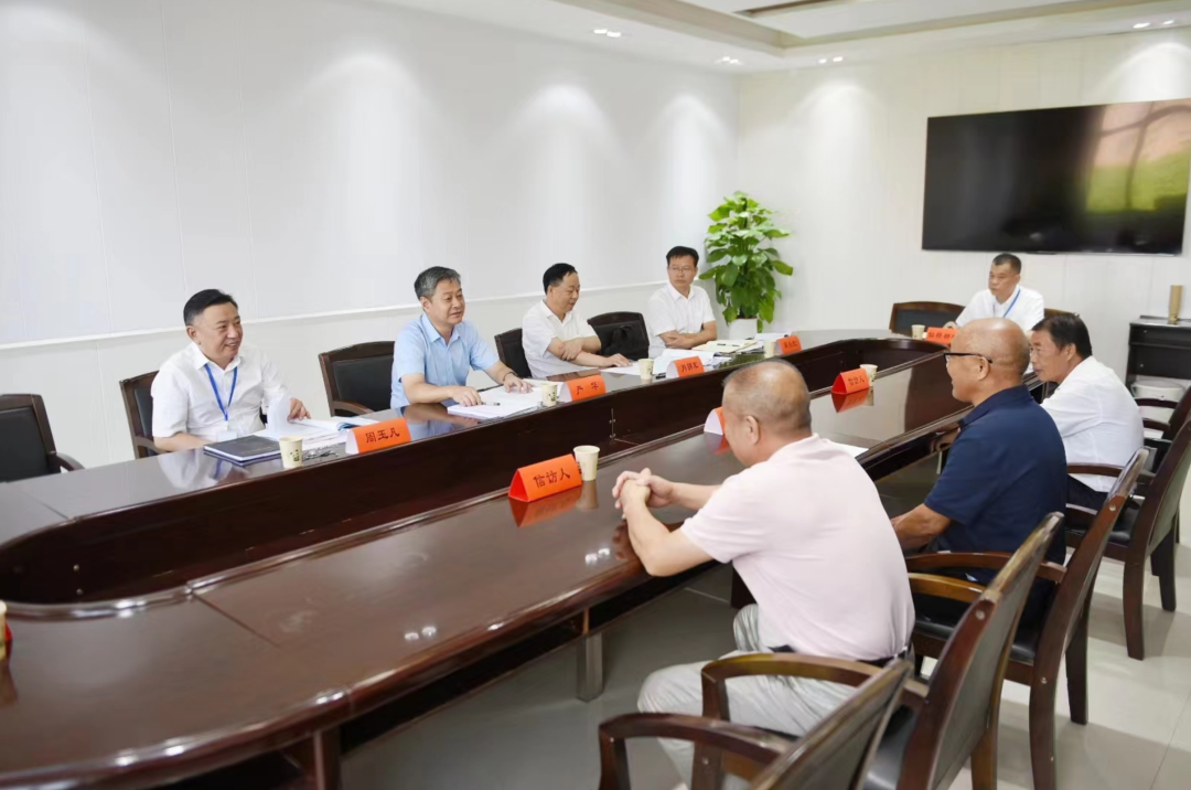 严华在邵东下沉接访