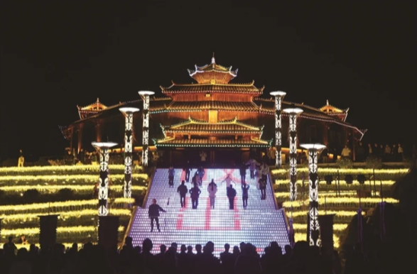 办一次会 兴一座城