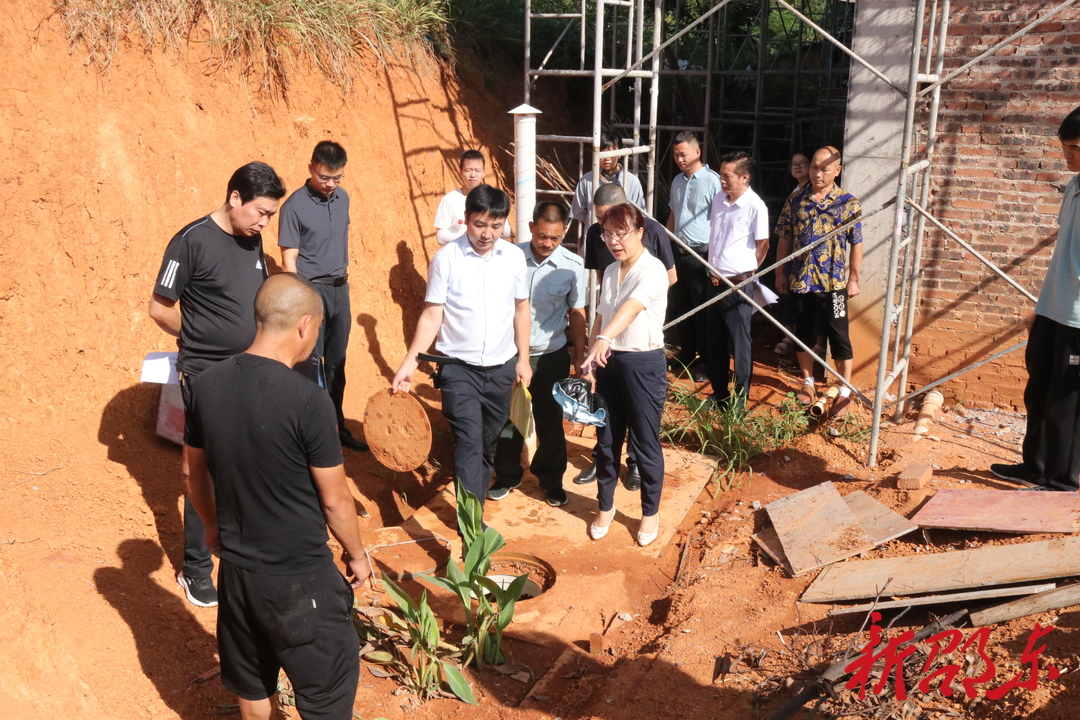 邵东市政协开展农村“厕所革命”和秸秆结合利用民主监督