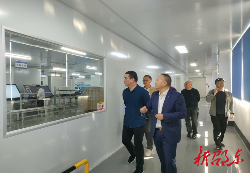 入企送政策，用情促发展  ——邵东市人社局开展入企业送政策送服务活动