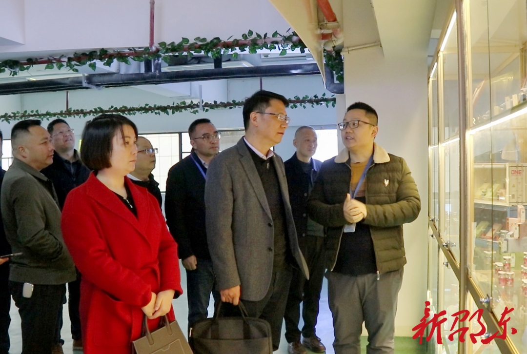 邵阳市消费者权益保护委员会到邵东开展“优服务 提信心”消费体验活动