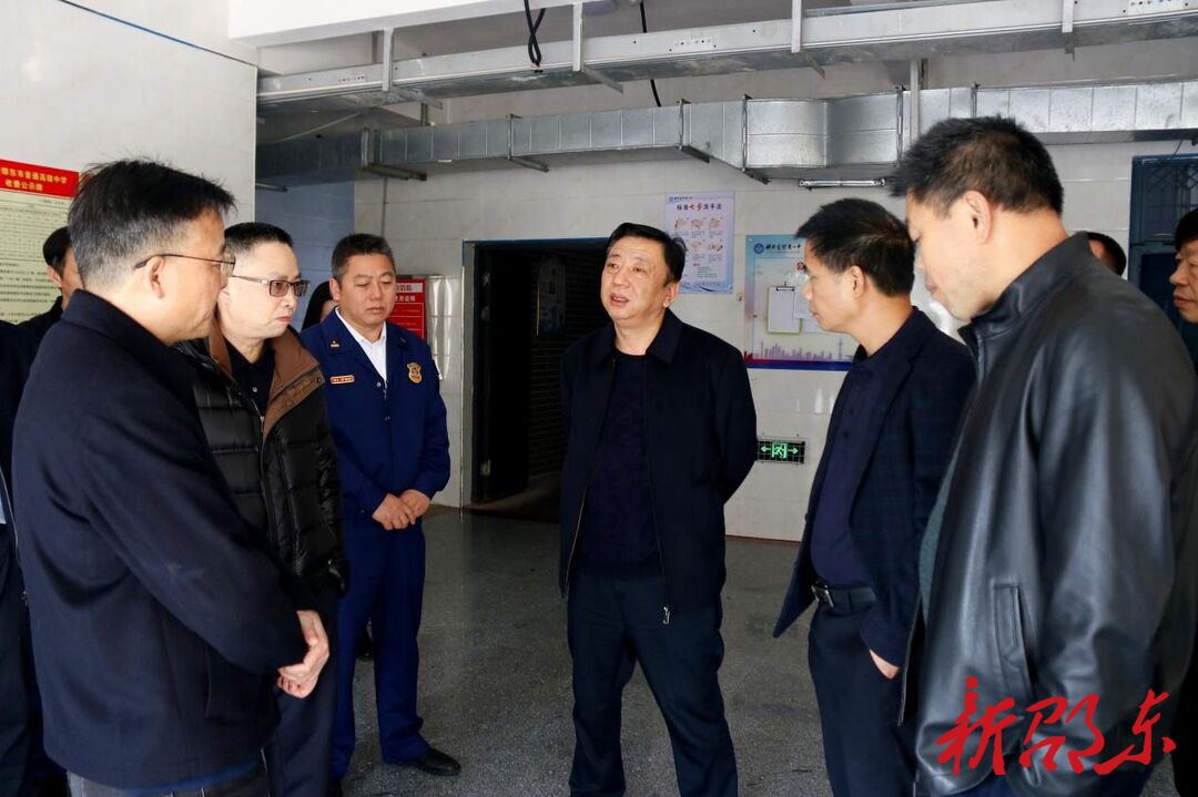 周玉凡调研安全生产工作