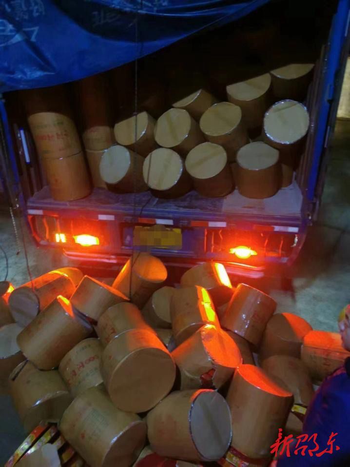 邵东市应急管理局查处一起非法运输、储存烟花爆竹案件