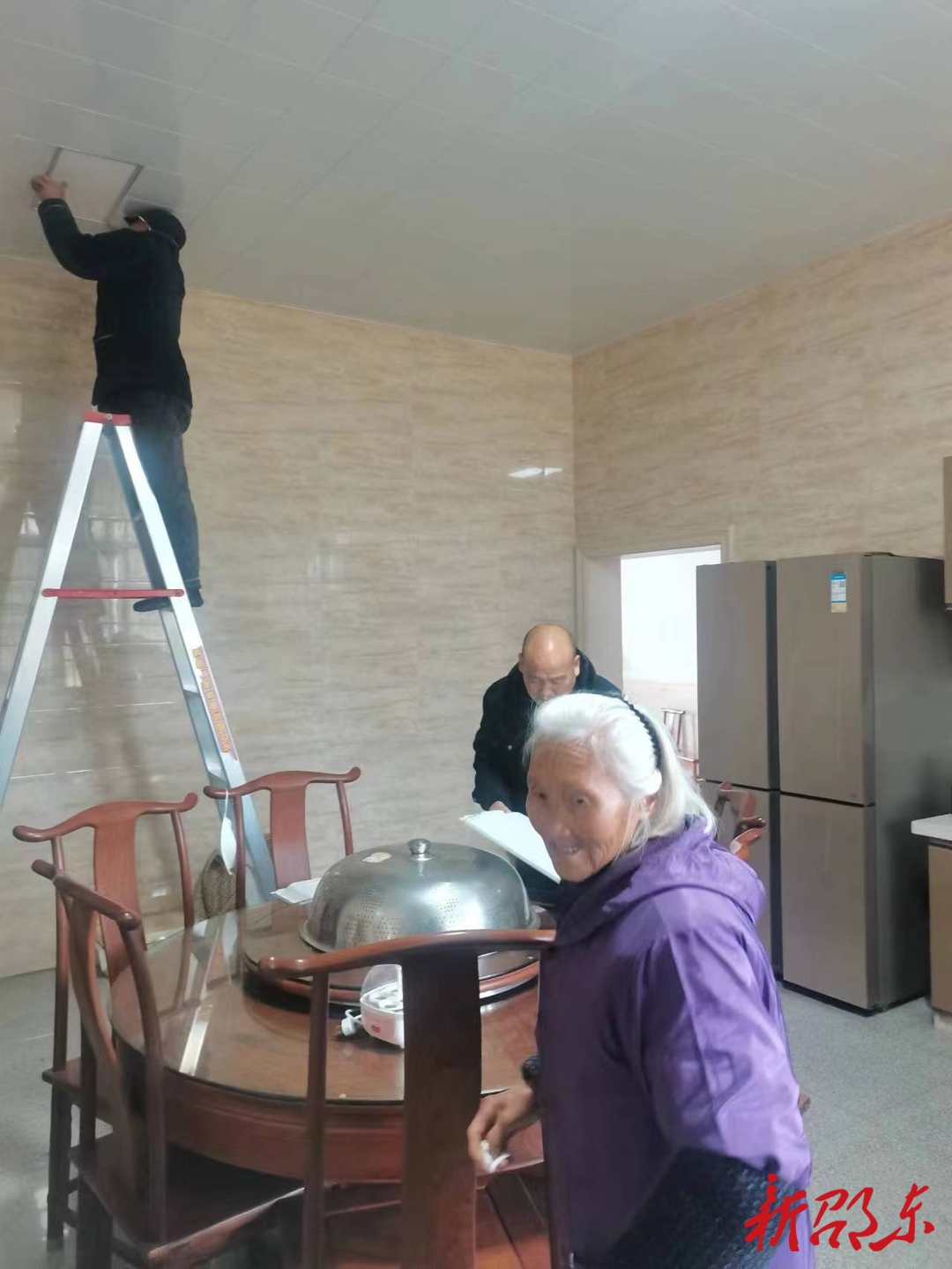 邵东市大禾塘街道骑龙坳村：党员干部入户排查隐患解民忧