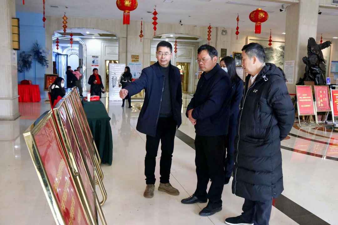 黄负平检查邵东市第二届人民代表大会第五次会议准备工作