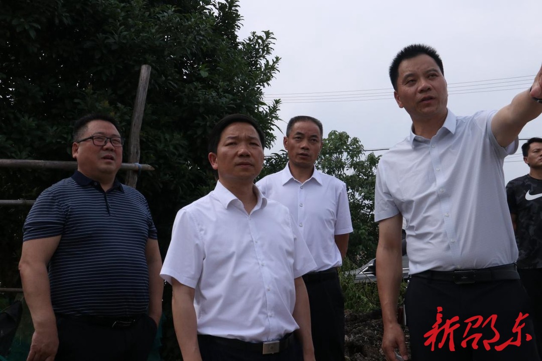 李国军调研安置区建设和过渡棚拆除工作