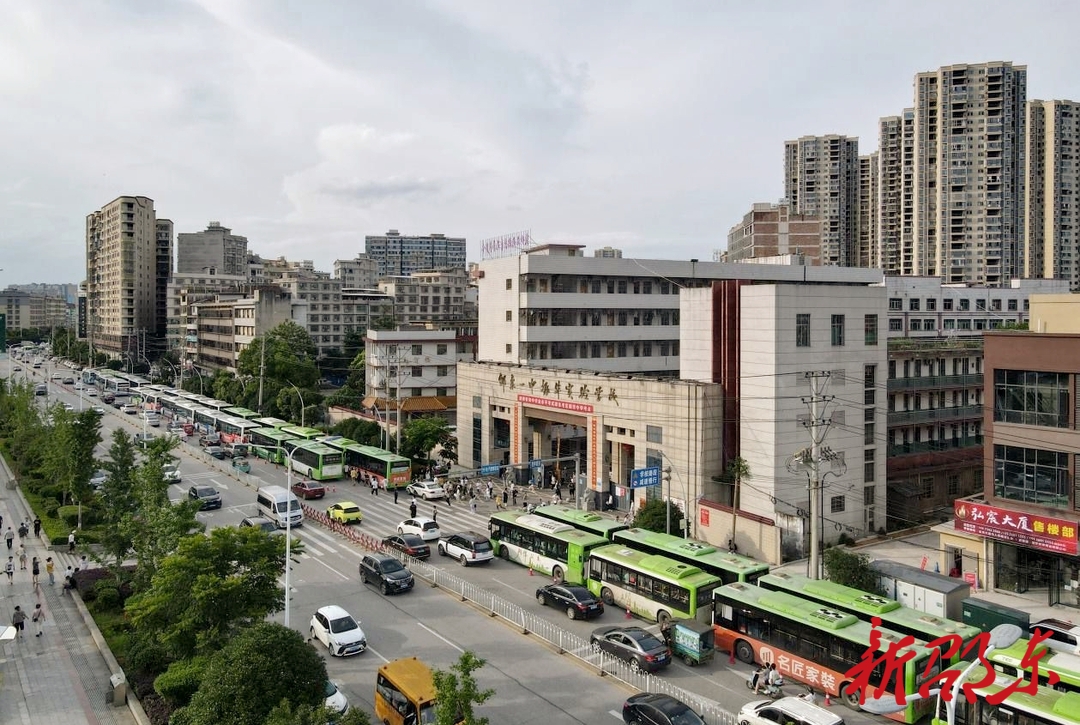 邵东公汽公司：助力中考 为梦护航