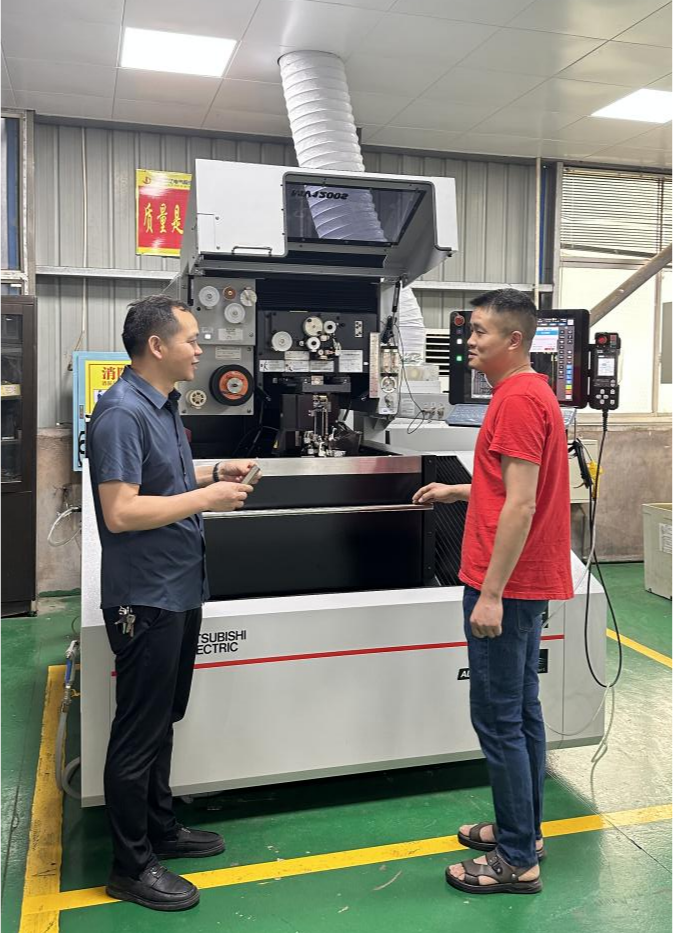 【民族故事】助力昭阳大地“点燃”世界