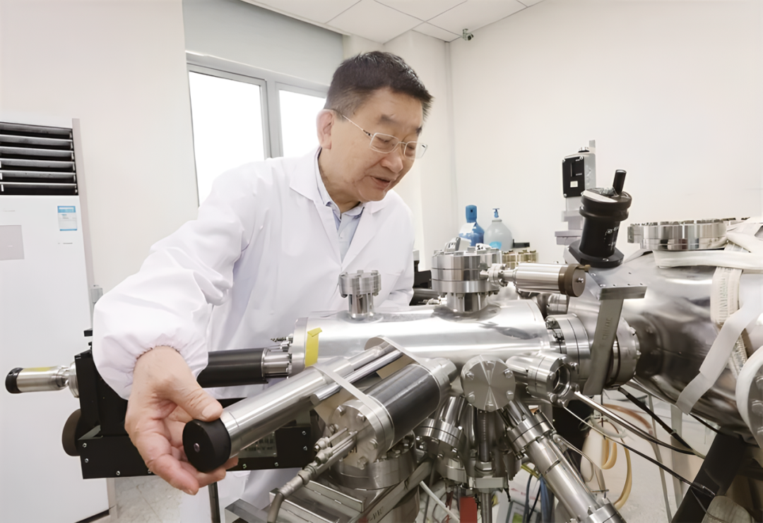 李述汤：归来，写就“纳米传奇”