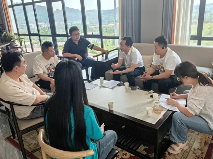 邵东经开区城北管理办启动“两重”“两新”送解优专项行动