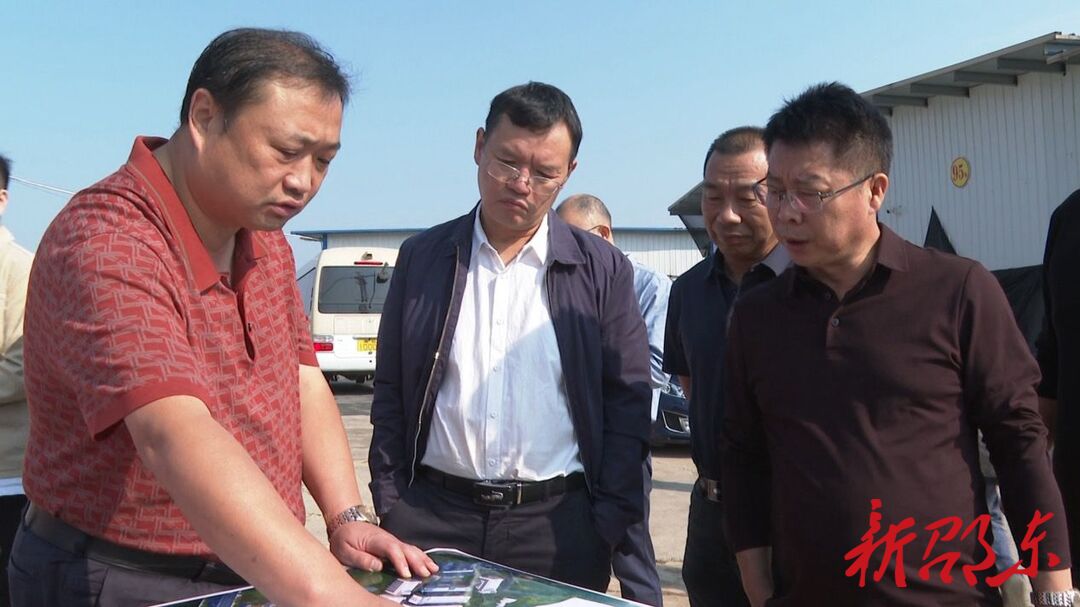 黄负平调研重点民生项目建设情况