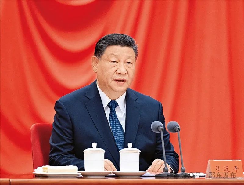 习近平：锲而不舍落实中央八项规定精神，以优良党风引领社风民风