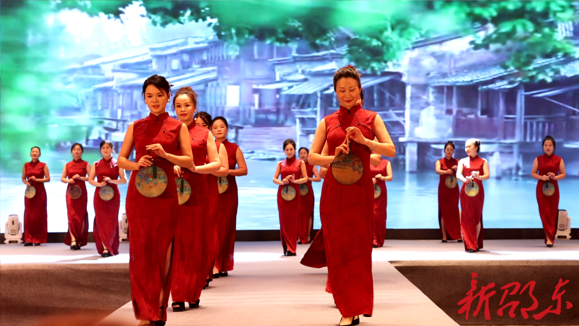 ﻿2025大国情怀·魅力邵东华服模特大赛圆满落幕 近500名佳丽演绎传统服饰之美