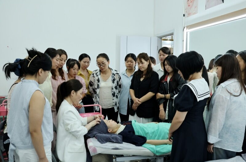 邵东：“订单式”技能培训打通就业服务“最后一公里”