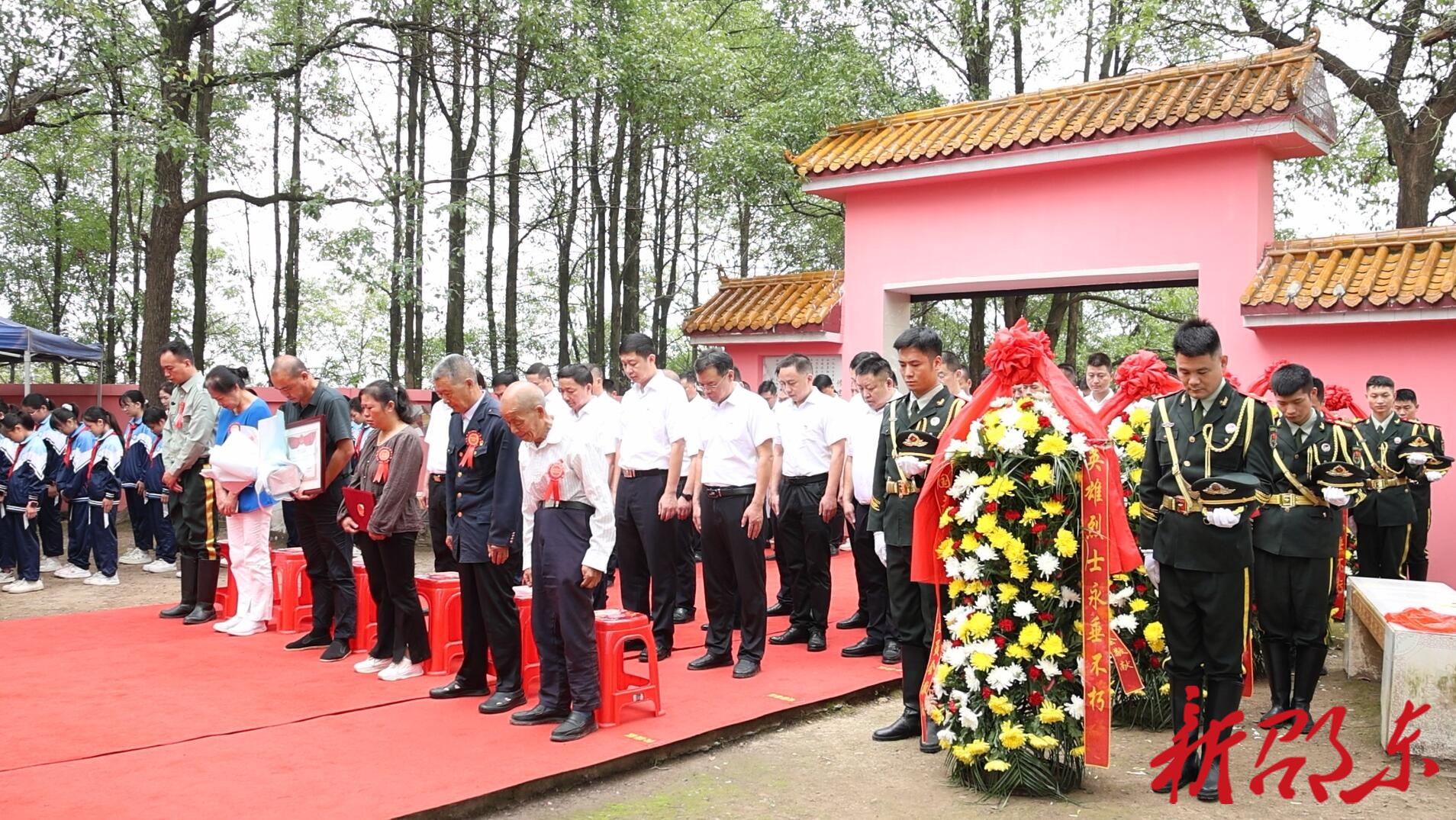 缅怀革命先烈！邵东市社会各界人士向人民英雄敬献花篮
