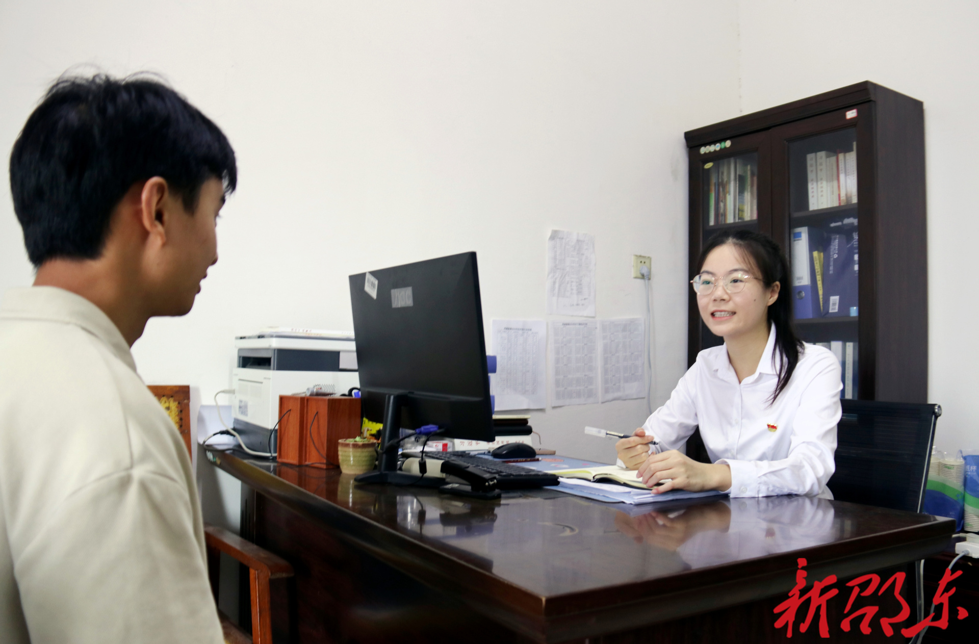 担当作为| 从“求学者”到“答卷人”！邵东这位青年干部扎根基层当好人民“勤务员”