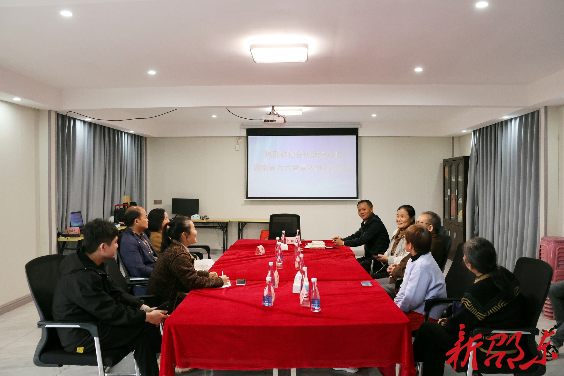 湖南省老科协农科院分会到邵东考察指导早稻生产