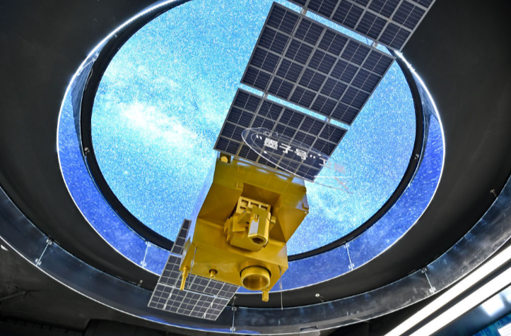 为基本实现社会主义现代化奠定更加坚实的基础——《中共中央关于制定国民经济和社会发展第十五个五年规划的建议》诞生记