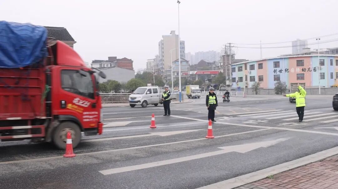 平安值拉满！看邵东如何织密春运道路“安全网”
