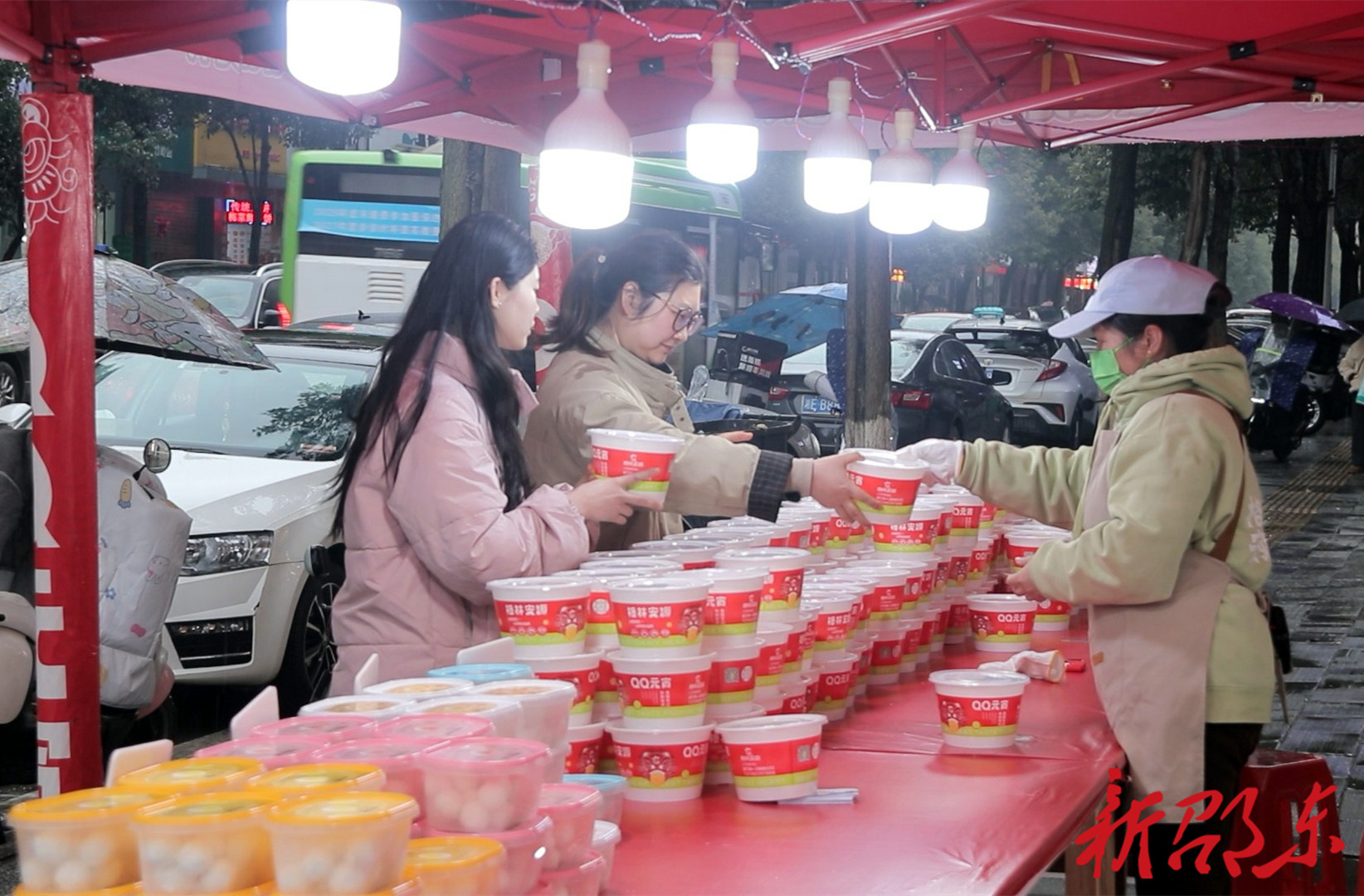 传统味 + 新花样！元宵将至，邵东汤圆市场销售旺