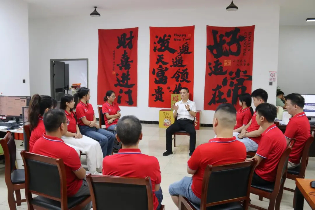 邵东市第三次党代会精神宣讲进企业