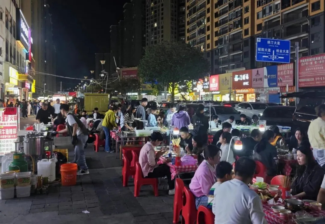 国庆烟火旺！邵东的夜市好热闹