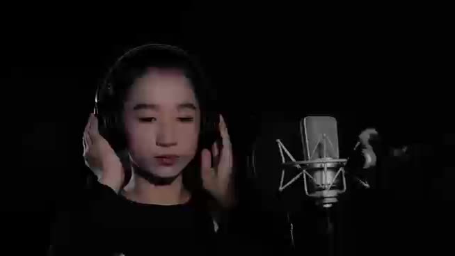 邵东13岁女孩深情演唱，致敬抗疫一线志愿者